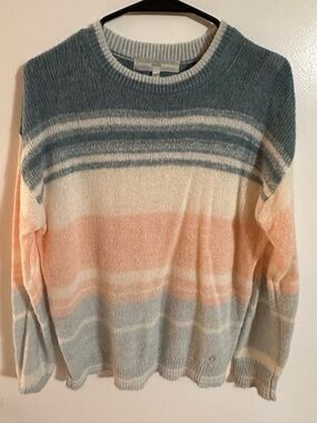 Guess Women’s Size Large Sweater